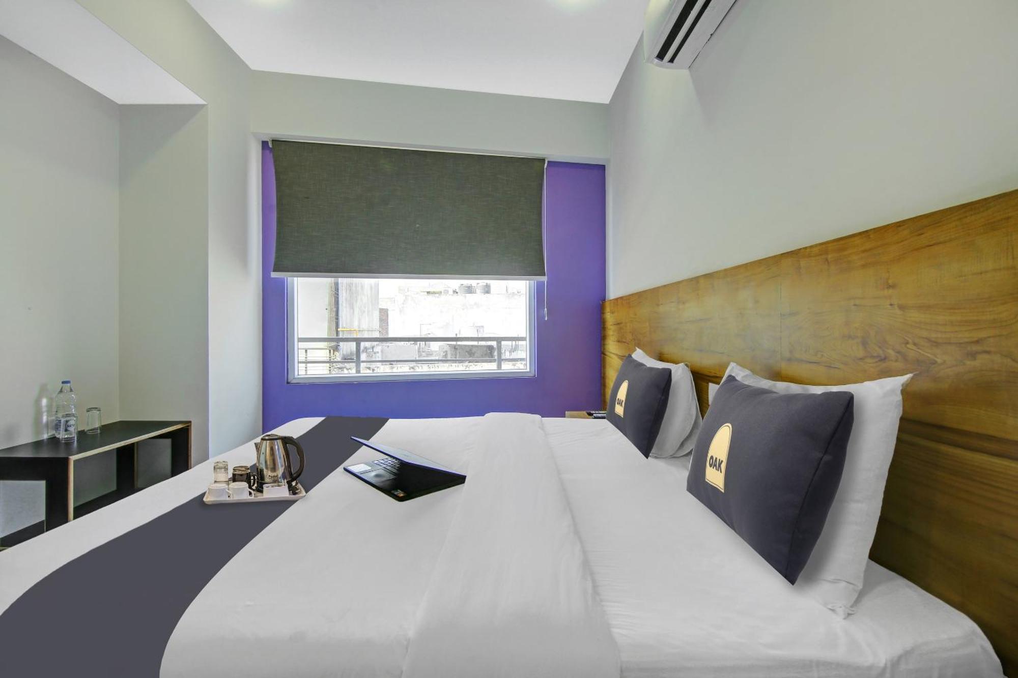 Super Townhouse Geetanjali Inn Gurgáon Kültér fotó