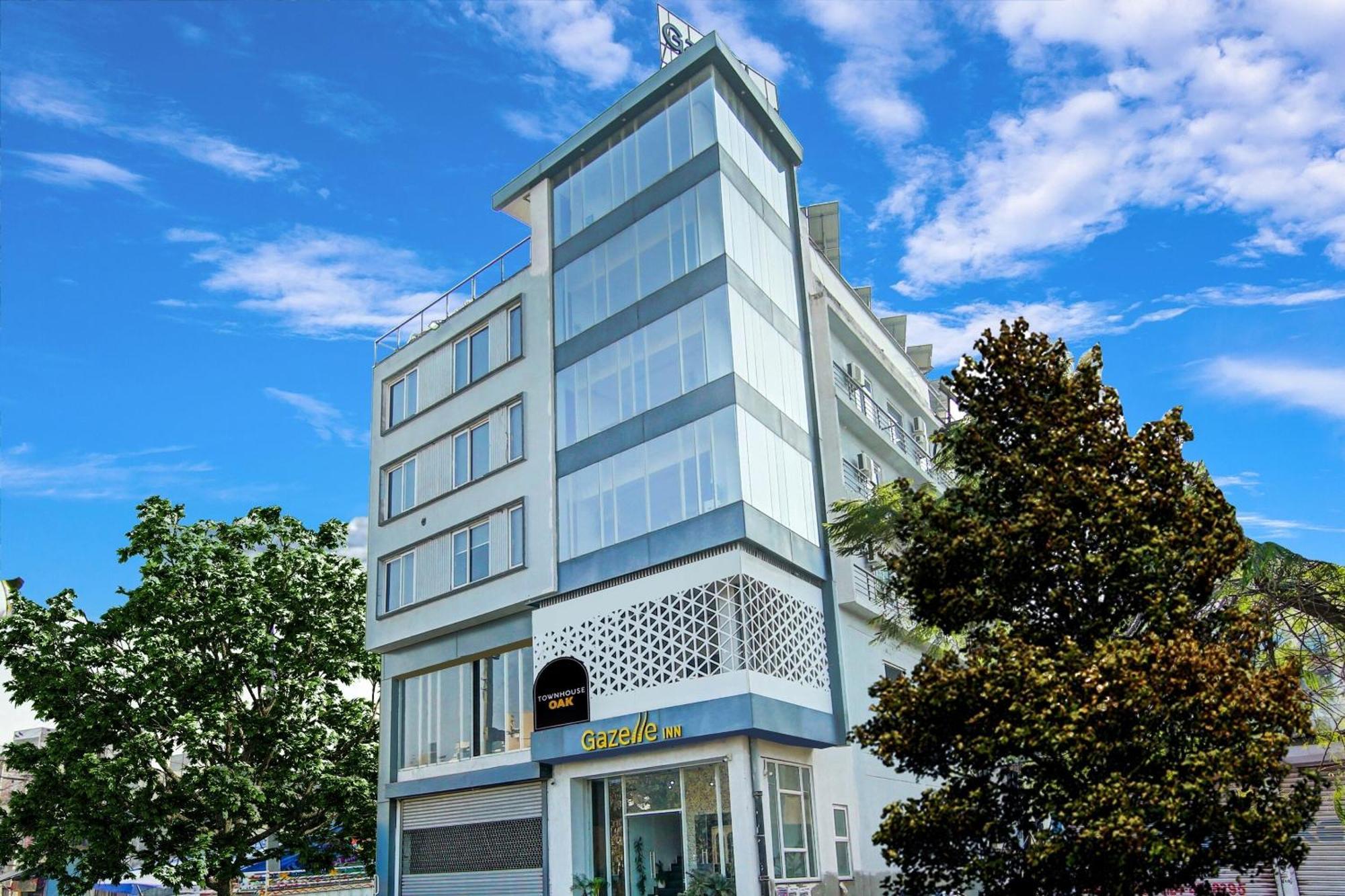 Super Townhouse Geetanjali Inn Gurgáon Kültér fotó